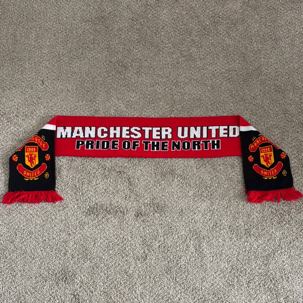 Manchester United Red and Black Scarf